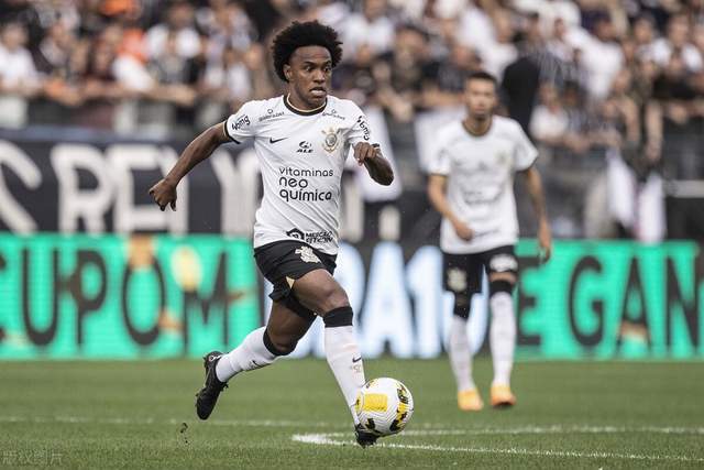 赵继伟17+8辽宁逆转首钢 张镇麟27分付豪24+8